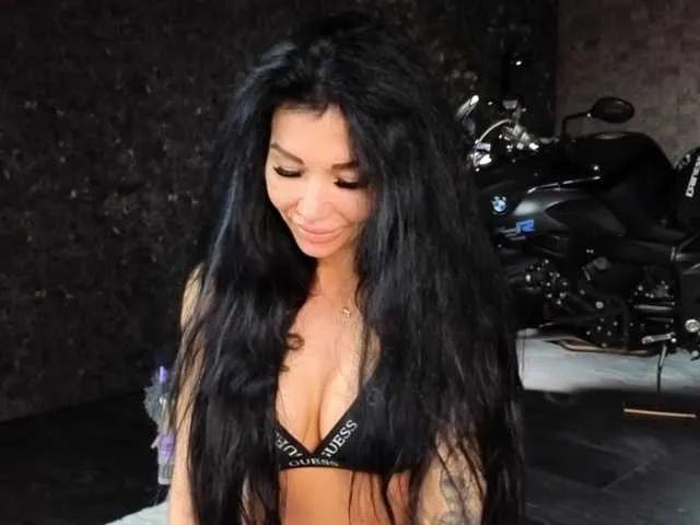 -BABAYAGA- from BongaCams is Freechat