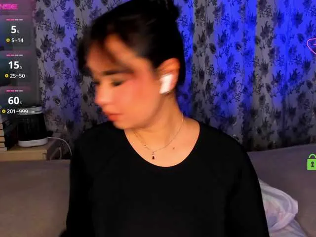 Offline -Carolina- on BongaCams