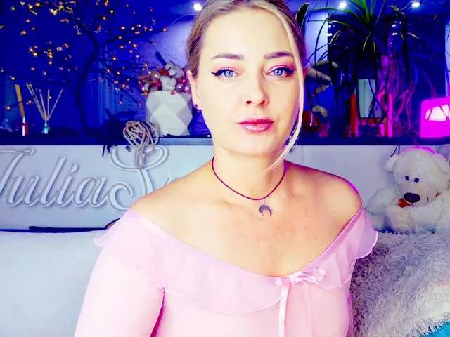 Freechat -JuliaSpace- on BongaCams