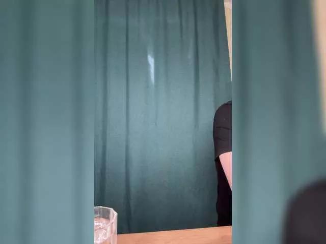 -Mint from BongaCams