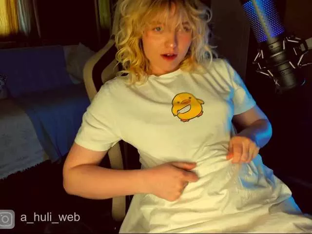 Freechat A-Huli on BongaCams