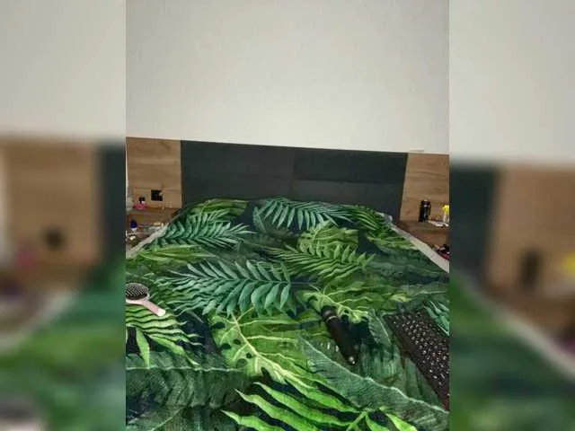 Offline Adel-696 on BongaCams