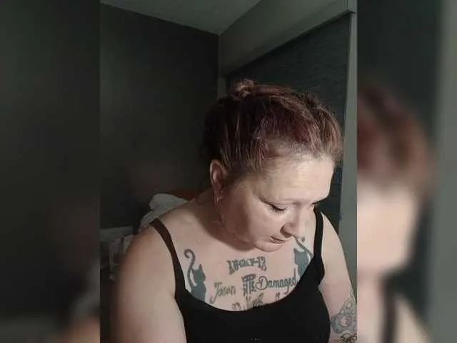 Offline Adelaideskyy on BongaCams