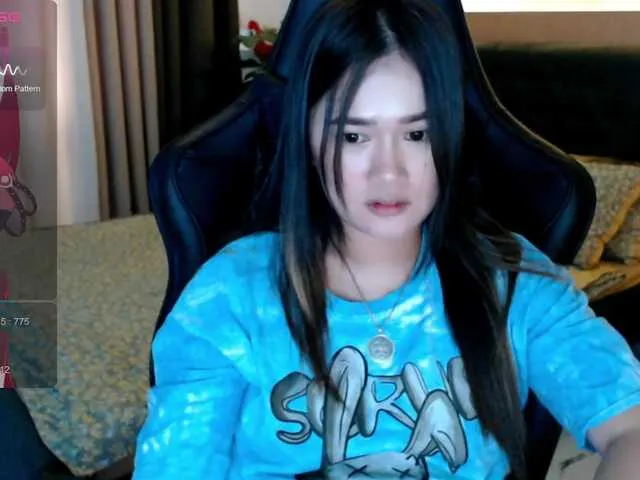 Offline AdriannaFowler on BongaCams