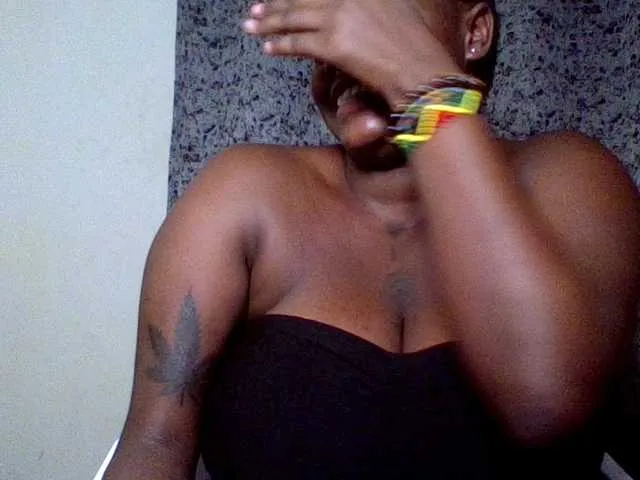 Offline AfroBooty on BongaCams