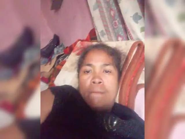 Aiina from BongaCams