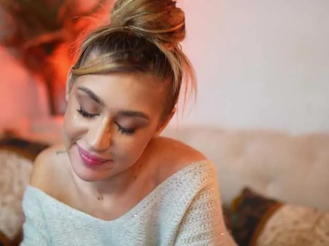 Offline AileenKiss on BongaCams