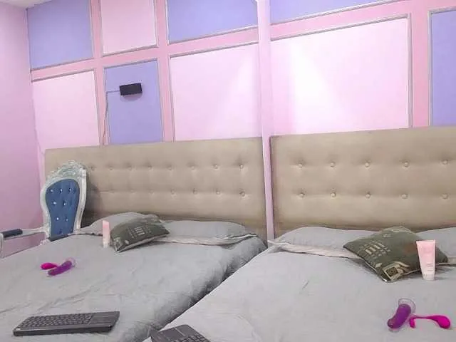 Offline Aisha-Noir on BongaCams