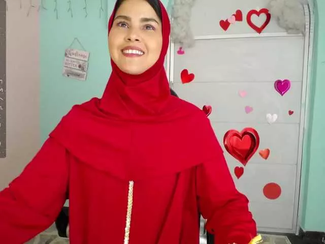 Offline AishaAmin on BongaCams