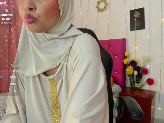 Offline AishaAmin on BongaCams