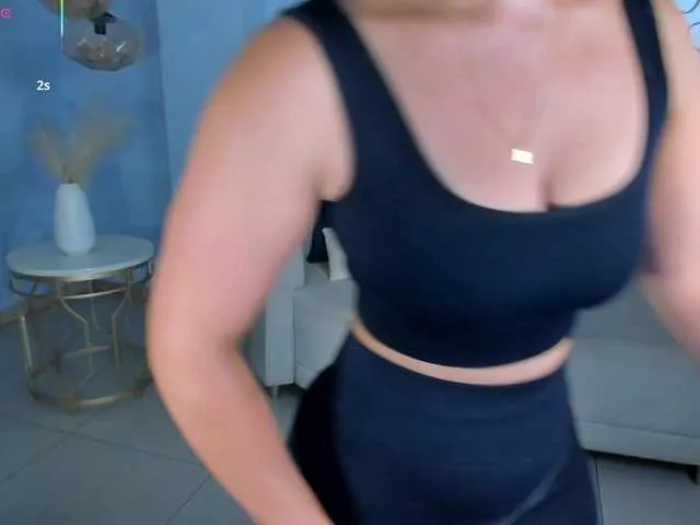 Offline AlessaRomero on BongaCams