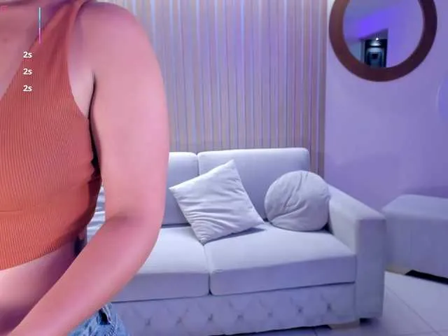 Offline AlessaRomero on BongaCams