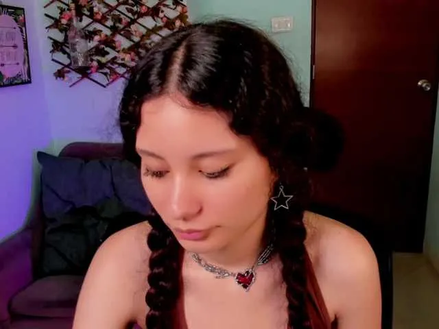 Offline Alexa-Daddario on BongaCams