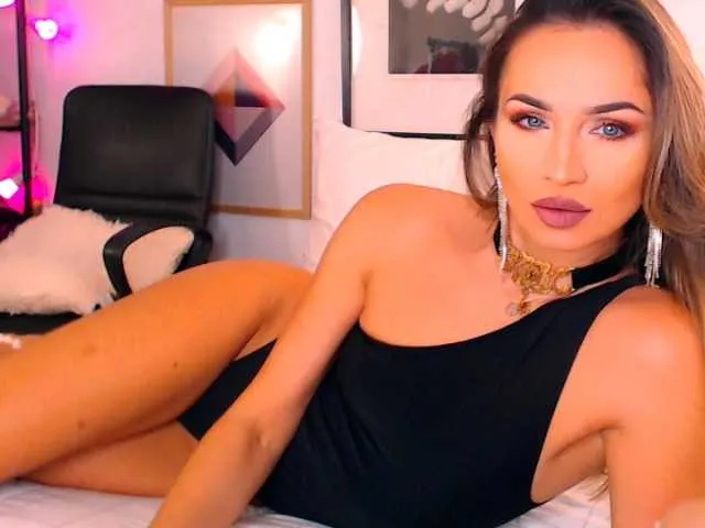 Offline Alexandrawoow on BongaCams