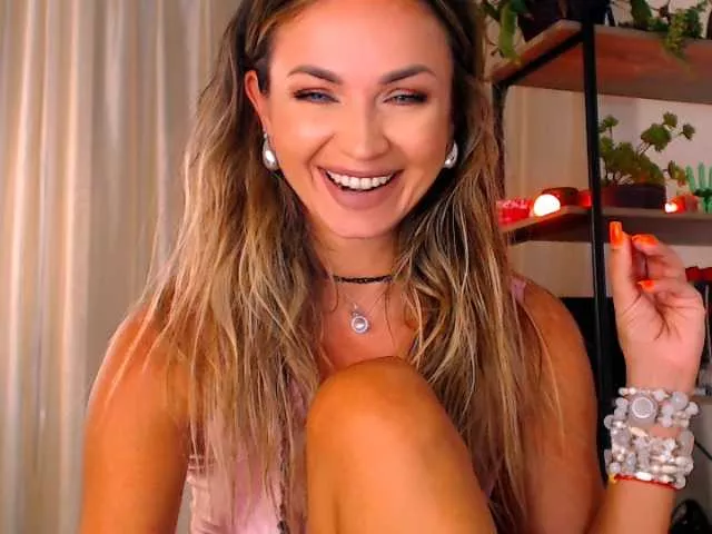 Offline Alexandrawoow on BongaCams