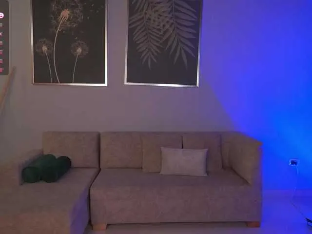 Offline AliceHarper1 on BongaCams