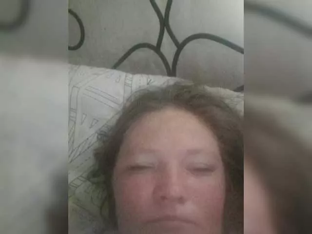 Offline AliceLaKatana on BongaCams