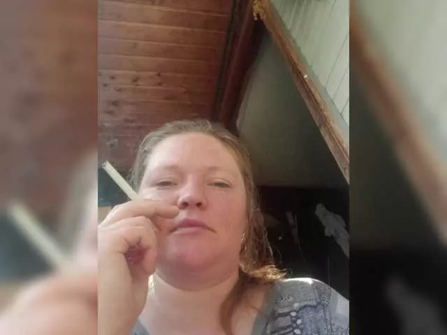 Offline AliceLaKatana on BongaCams