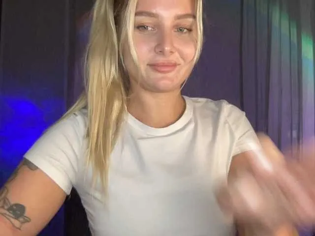 Offline Alicemiumur on BongaCams