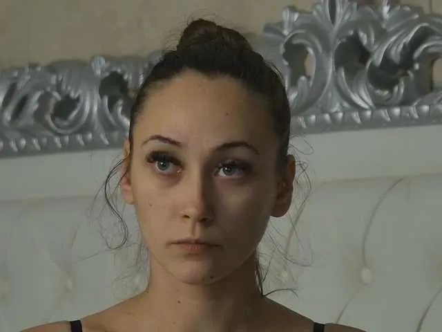 Offline AliceMunro on BongaCams