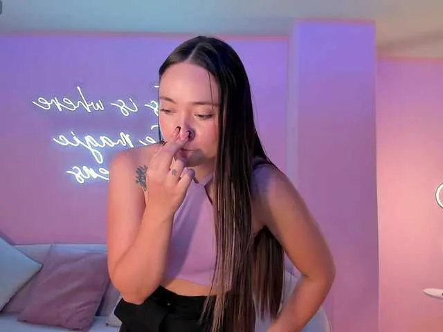 Offline AlinaKravitz on BongaCams