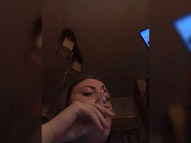 Freechat AlinaLili on BongaCams