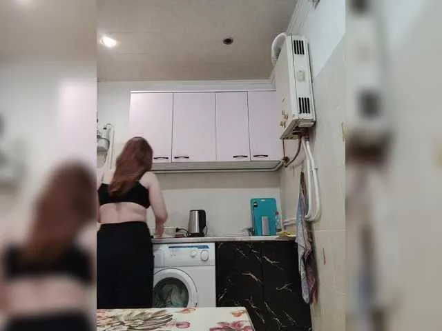 Freechat AlinaLili on BongaCams