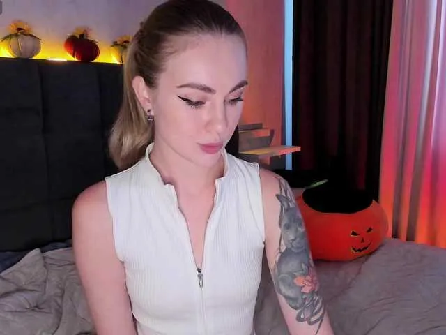 Offline AlisaClark on BongaCams