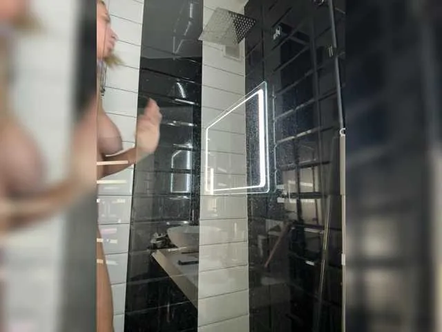 Offline AlisaSecret on BongaCams