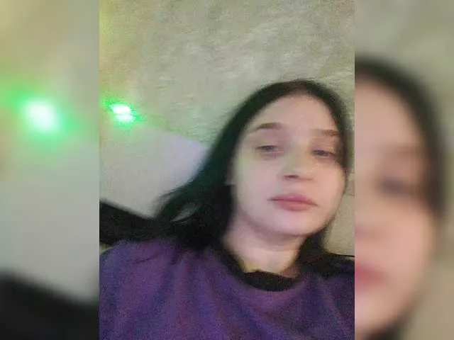 Offline Aliska22 on BongaCams