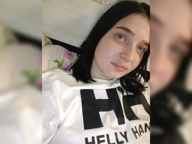 Offline Aliska22 on BongaCams