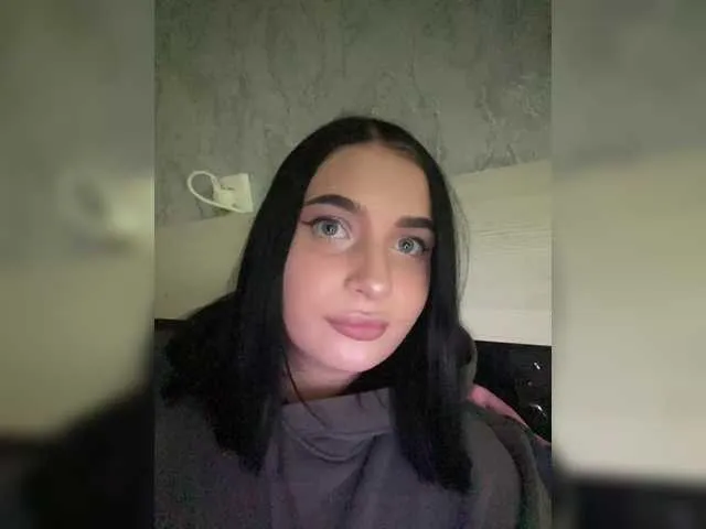 Offline Aliska22 on BongaCams