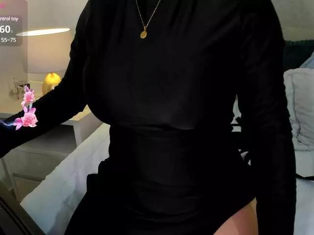 allanaluna from BongaCams