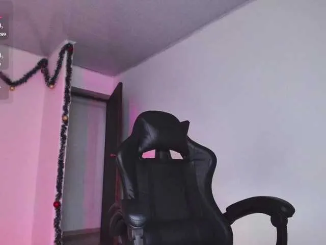 Offline Allie-Rose on BongaCams