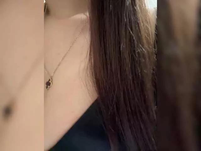 Alliina-leee from BongaCams is Freechat