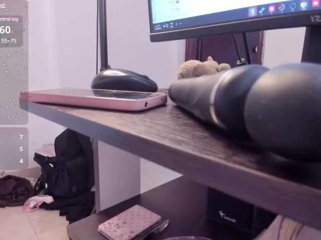 allyson-aisha from BongaCams