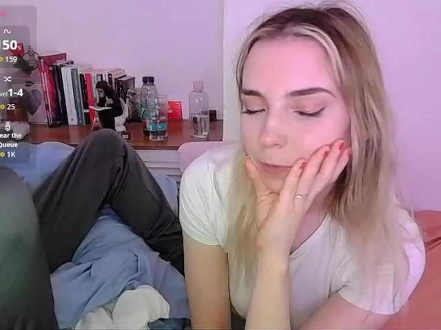 Offline Almondmilka on BongaCams