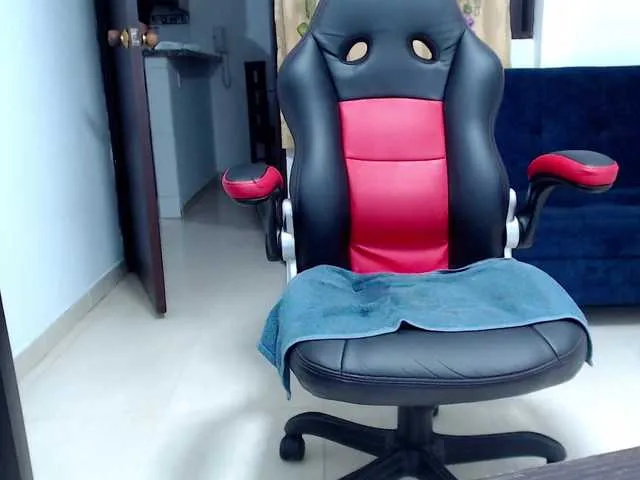 Offline alondra-69- on BongaCams