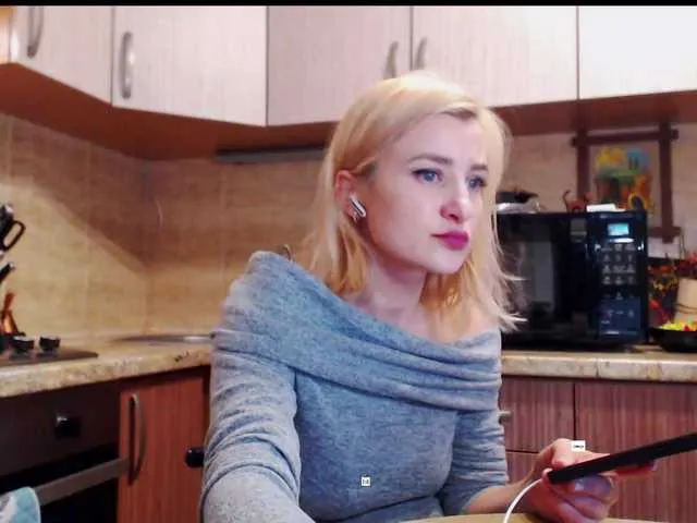 Offline alya555 on BongaCams