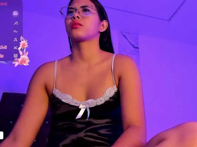 Offline Alysson-18 on BongaCams