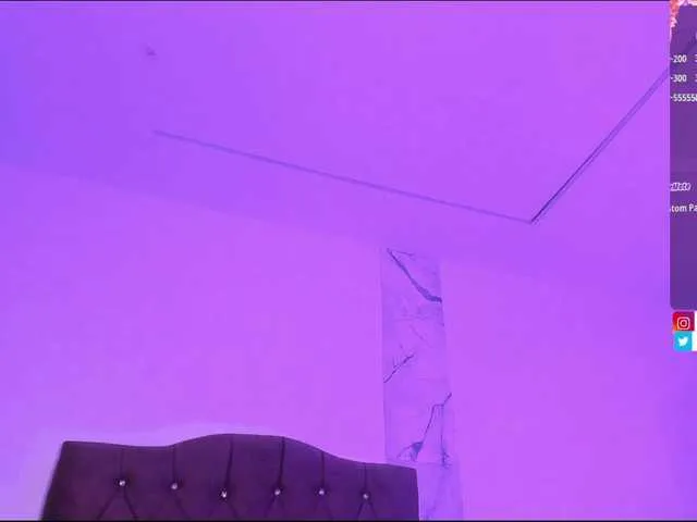 Offline Alysson-18 on BongaCams