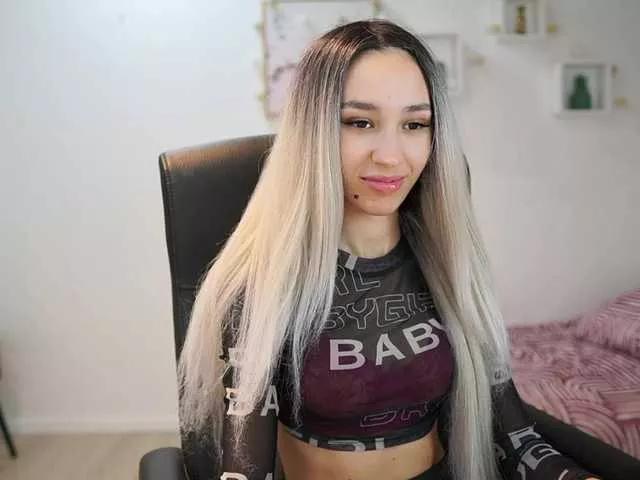 AmaiLiu from BongaCams