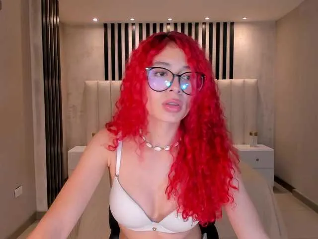 Offline AmberFox1 on BongaCams