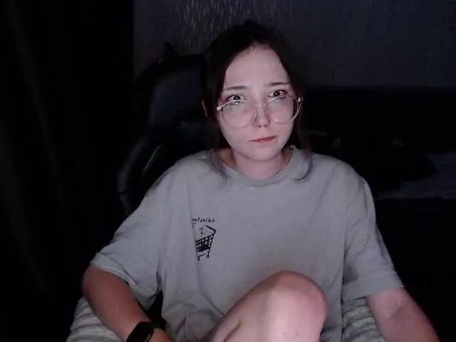 Offline AmeliaMeow on BongaCams