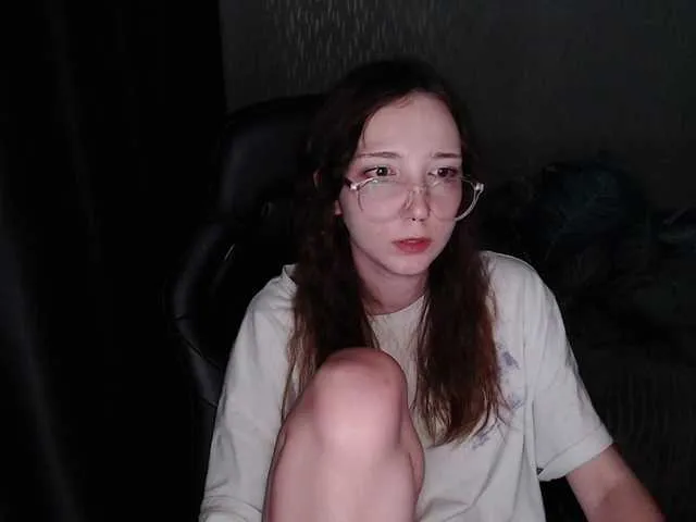 Offline AmeliaMeow on BongaCams