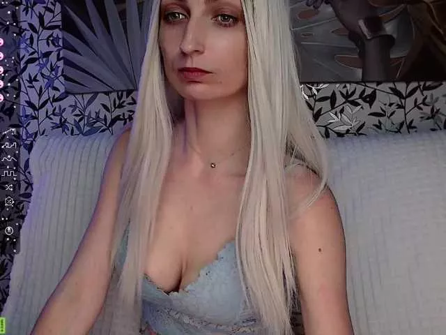 Offline Amellea on BongaCams