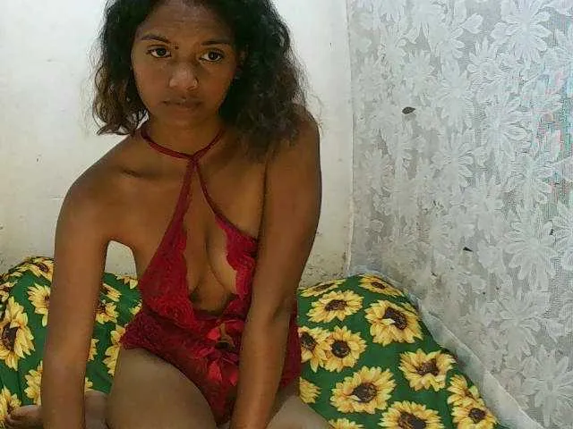 Offline Amelliiah on BongaCams