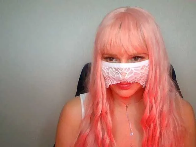 Offline Amira-Xa on BongaCams