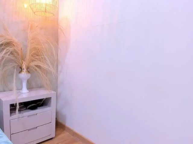 Freechat AmyJoness1 on BongaCams