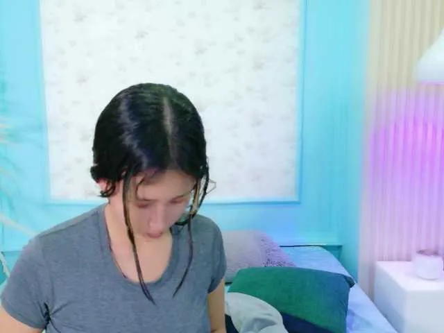 Freechat AmyJoness1 on BongaCams